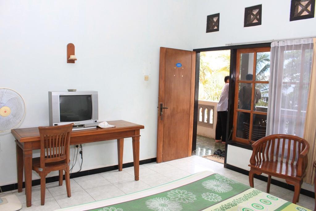 Baru Dua Beach Hotel Banyuwangi  Ngoại thất bức ảnh